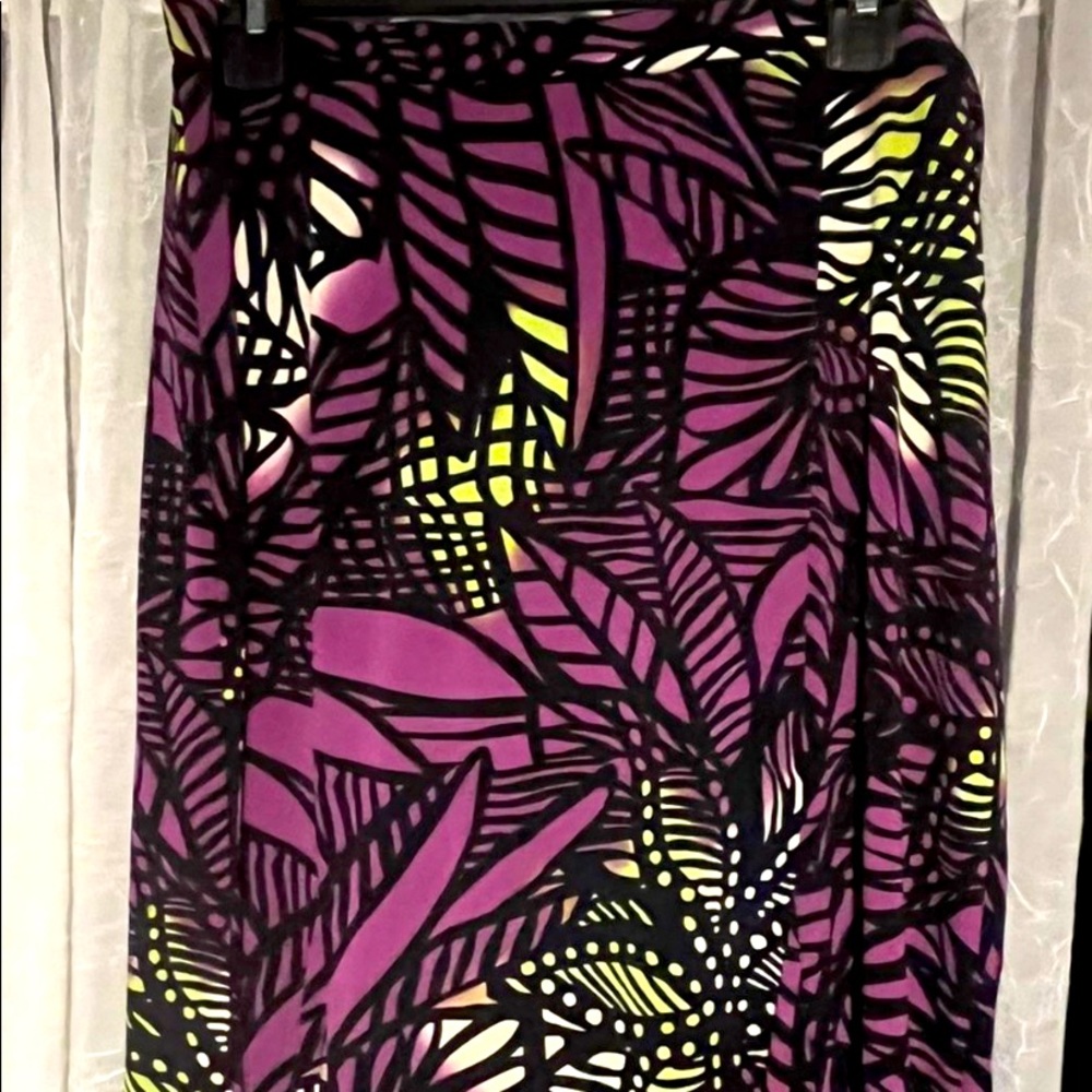 Dana Buchman Midi Skirt